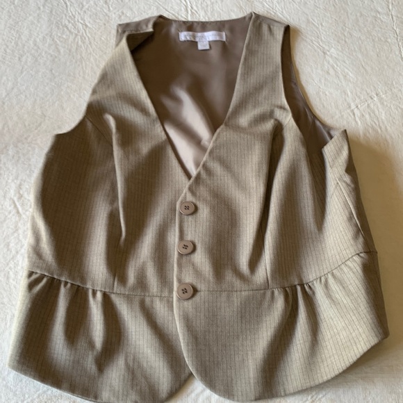 Woman’s vest light brown thin pinstripe - Picture 1 of 5